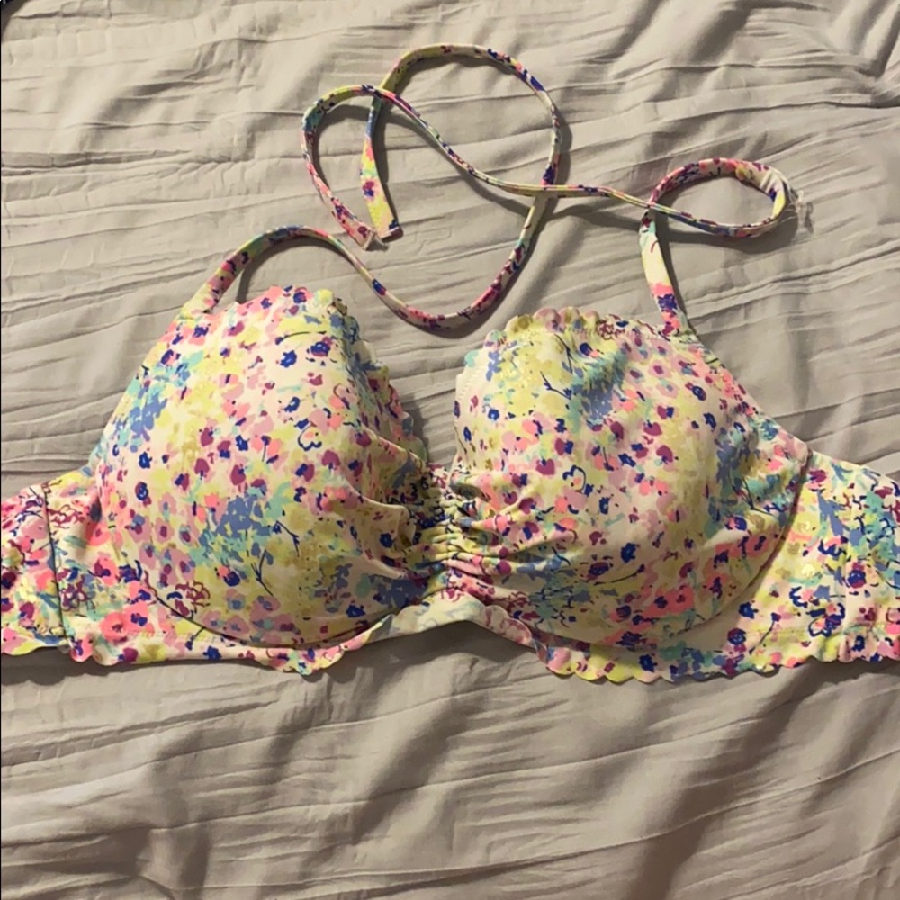 Victoria’s Secret bathing suit top